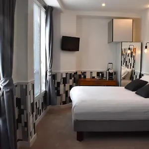 Tilde 3*, Parigi Francia